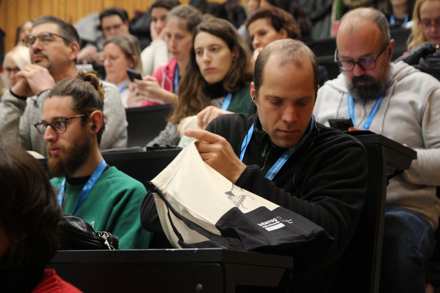 Rendition object (1403)